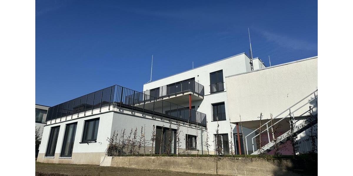 Erdgeschoßwohnung Karben - 3 Zimmer, 161 m&sup2;, 1.935&euro; | Angebot:25384232