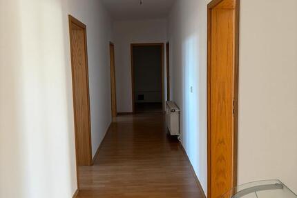 Wohnung Erfurt - 5 Zimmer, 196 m&sup2;, 2.156&euro; | Angebot:26264396