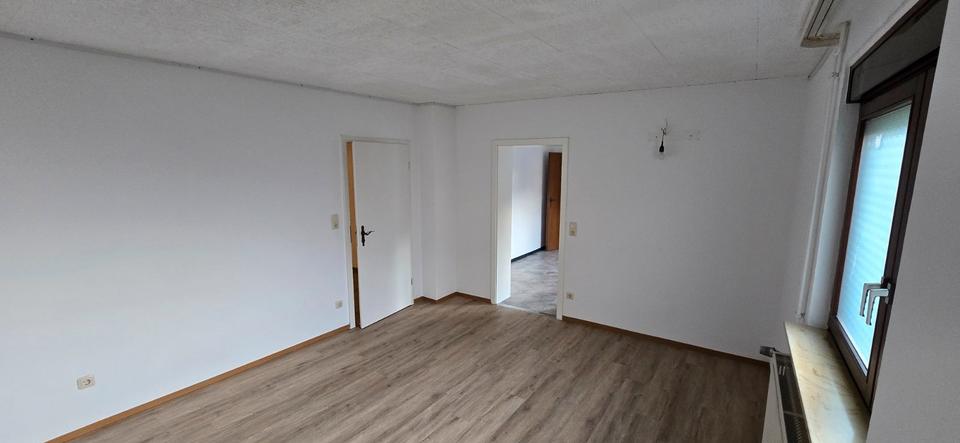 Erdgeschoßwohnung Bad Soden-Salmünster Salmünster - 4 Zimmer, 101 m&sup2;, 1.000&euro; | Angebot:26648494