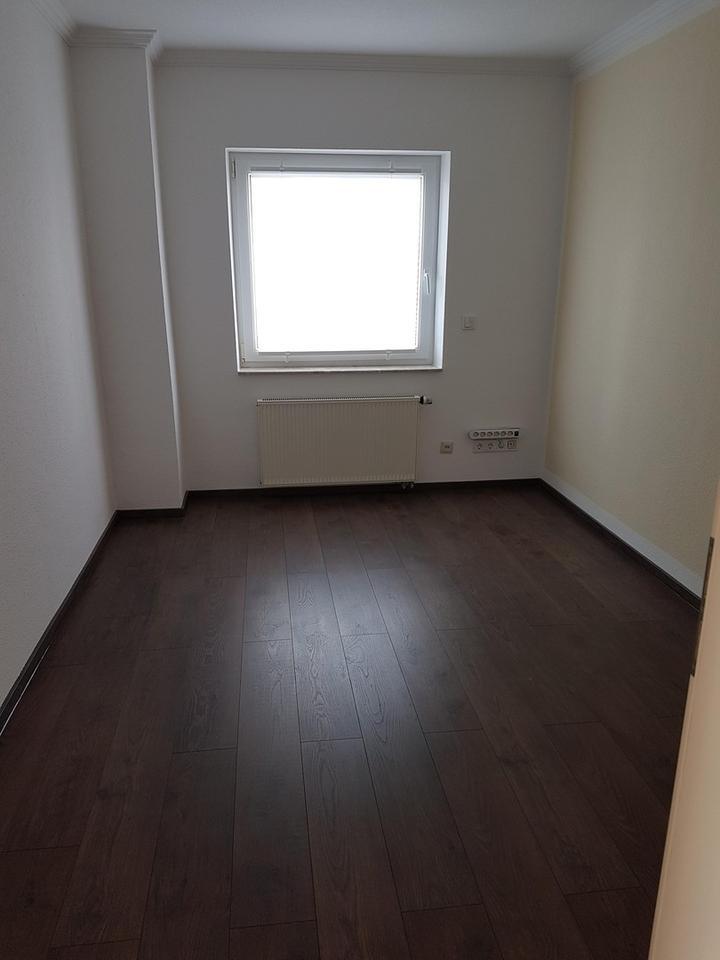 Wunderschöne Wohnung im Bungalow EG mit Klimaanlage zu vermieten zimmer