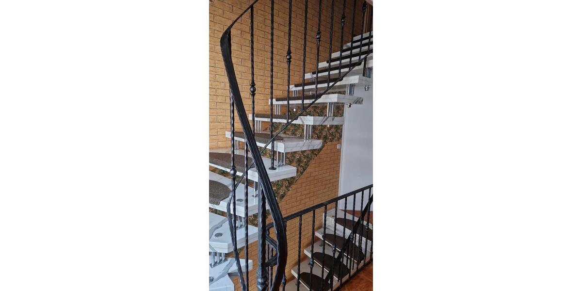 Dachgeschoßwohnung Dietzhölztal - 2.5 Zimmer, 82 m&sup2;, 600&euro; | Angebot:24701480