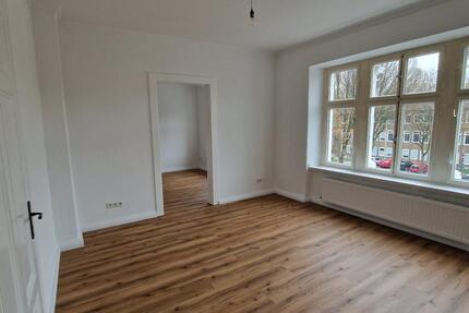 Elegante 4-Zimmer-Altbauwohnung im Erstbezug nach Renovierung 4 zimmer