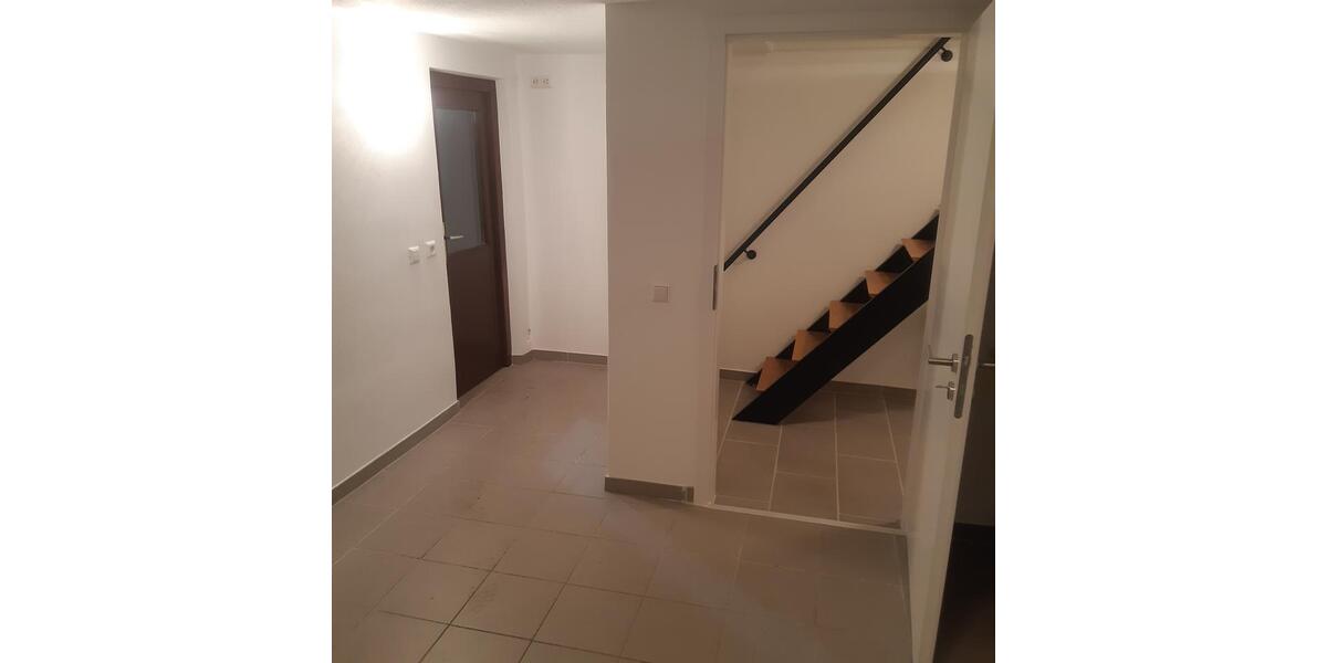 Einfamilienhaus Lauterhofen - 4 Zimmer, 70 m&sup2;, 900&euro; | Angebot:26102323