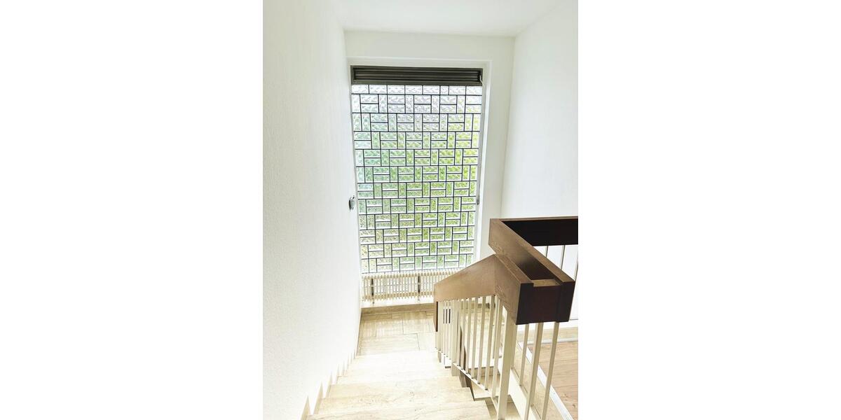Doppelhaushälfte Bad Homburg vor der Höhe Gonzenheim - 3.5 Zimmer, 150 m&sup2;, 2.600&euro; | Angebot:26144498