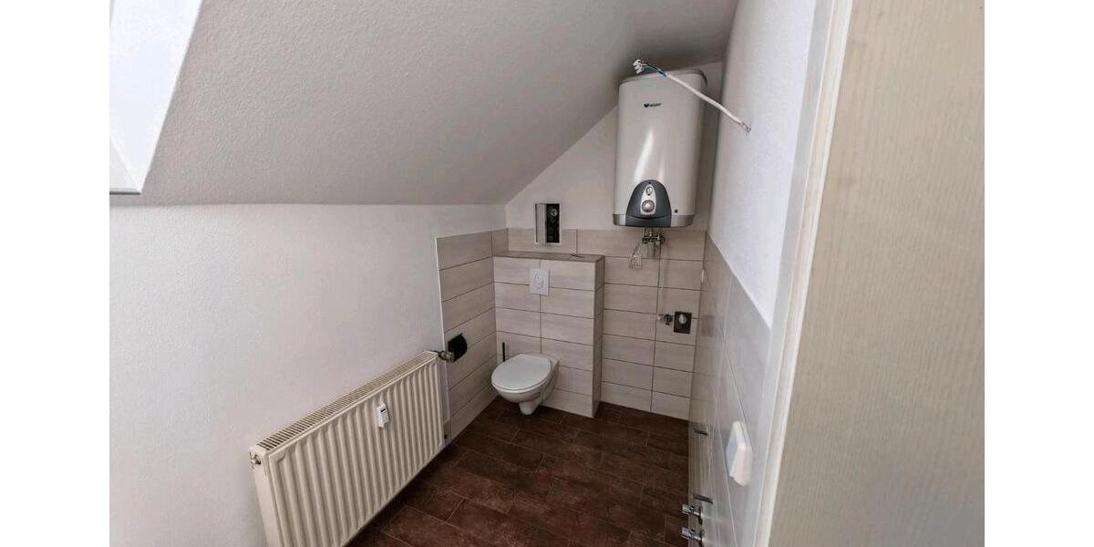 Dachgeschoßwohnung Leisnig - 3 Zimmer, 90 m&sup2;, 590&euro; | Angebot:24421120