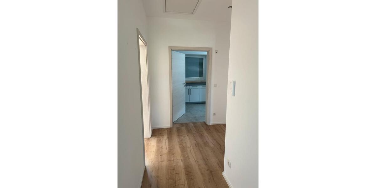 Dachgeschoßwohnung Weilersbach - 2.5 Zimmer, 81 m&sup2;, 830&euro; | Angebot:27616410