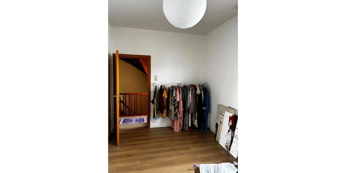 Etagenwohnung Alfter - 22 Zimmer, 150 m&sup2;, 550&euro; | Angebot:25232921
