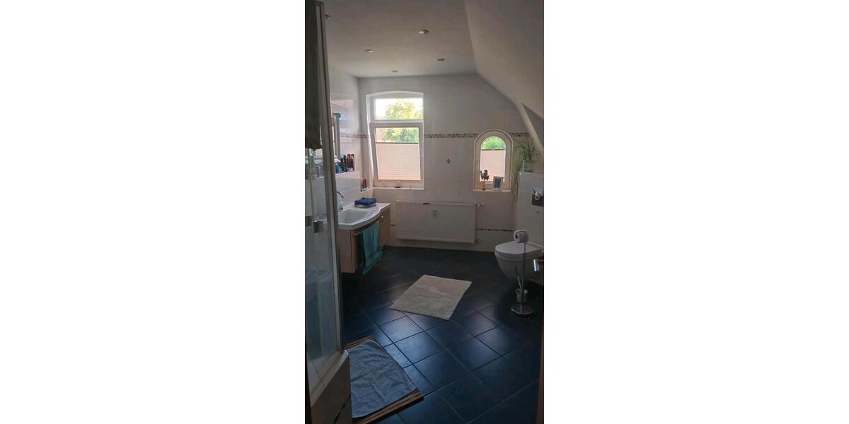 Reihenhaus Auetal - 6 Zimmer, 200 m&sup2;, 1.600&euro; | Angebot:25236579