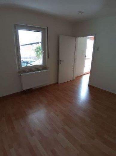 Etagenwohnung Erlangen Dechsendorf - 3 Zimmer, 66 m&sup2;, 650&euro; | Angebot:24357015
