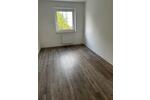 Moderne, zentral gelegene 4- Zimmer-Wohnung zimmer