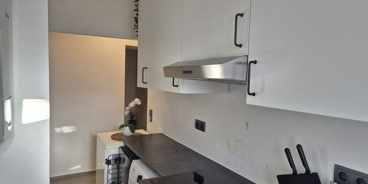 Zimmer Nürnberg Steinbühl - 1 Zimmer, 14 m&sup2;, 480&euro; | Angebot:26257624