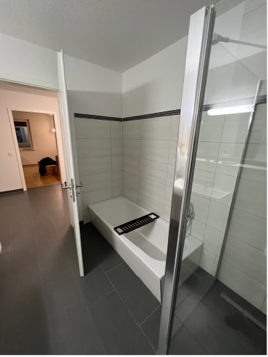 Etagenwohnung Marklohe - 3 Zimmer, 97 m&sup2;, 920&euro; | Angebot:26471144