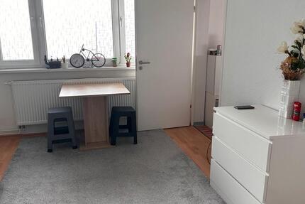 Wohnung Neubrandenburg Carlshöhe - 1 Zimmer, 2.523 m&sup2;, 270&euro; | Angebot:25415506