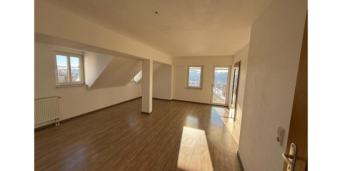 Etagenwohnung Reichenbach im Vogtland - 4 Zimmer, 103 m&sup2;, 539&euro; | Angebot:24522431