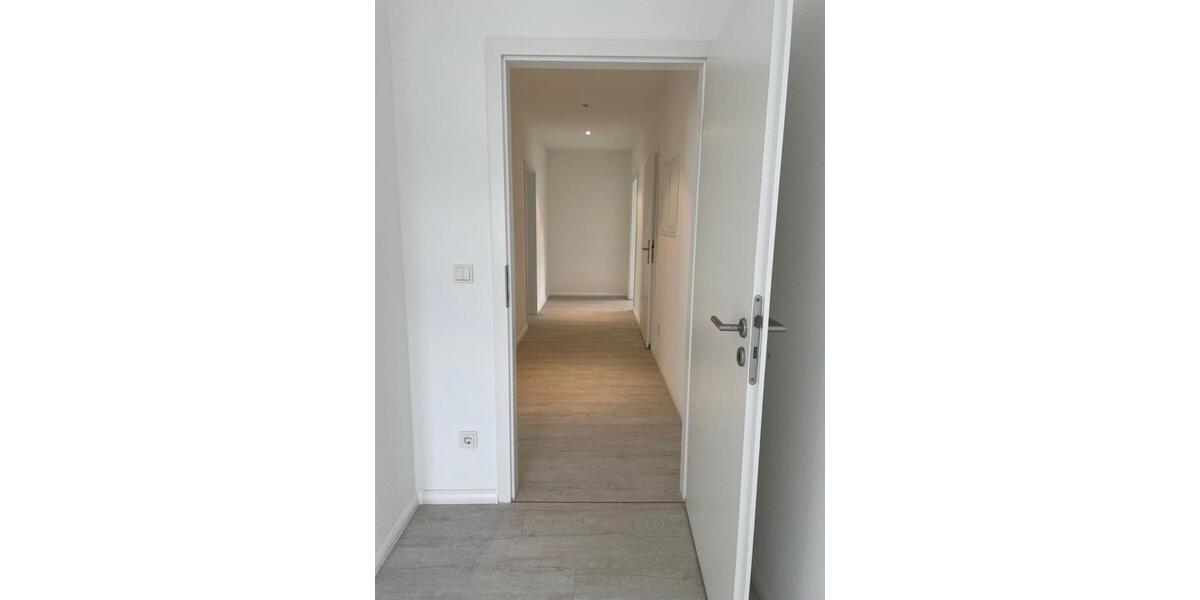 Erdgeschoßwohnung Augustusburg - 3 Zimmer, 95 m&sup2;, 665&euro; | Angebot:24662566