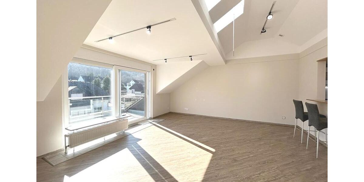 Etagenwohnung Kenn - 2 Zimmer, 87 m&sup2;, 1.180&euro; | Angebot:26006100