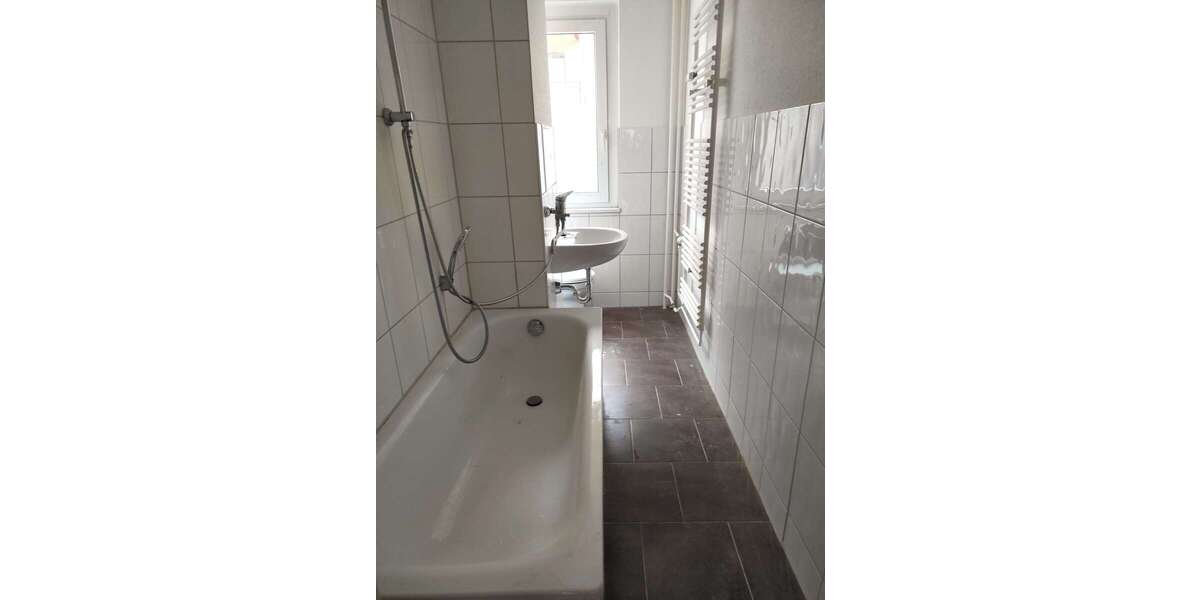 Etagenwohnung Bitterfeld-Wolfen OT Bitterfeld Bitterfeld - 3 Zimmer, 59 m&sup2;, 414&euro; | Angebot:26886614