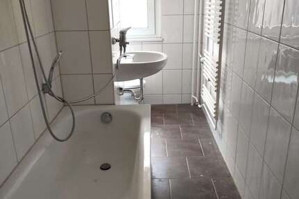 Wohnung Bitterfeld-Wolfen OT Bitterfeld Bitterfeld - 3 Zimmer, 59 m&sup2;, 414&euro; | Angebot:26886614
