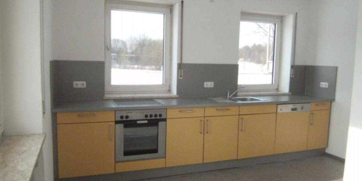 Mehrfamilienhaus, Wohnhaus Sulzbach-Rosenberg Unterschwaig - 8 Zimmer, 250 m&sup2;, 2.060&euro; | Angebot:23518285