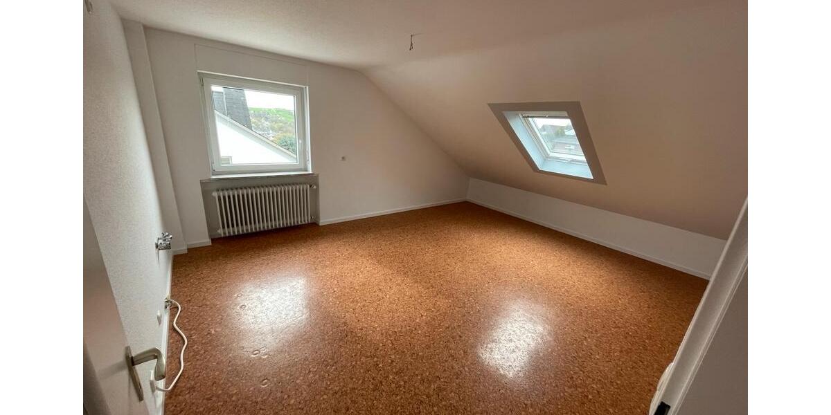 Dachgeschoßwohnung Hohenstein - 3 Zimmer, 68 m&sup2;, 570&euro; | Angebot:26221985