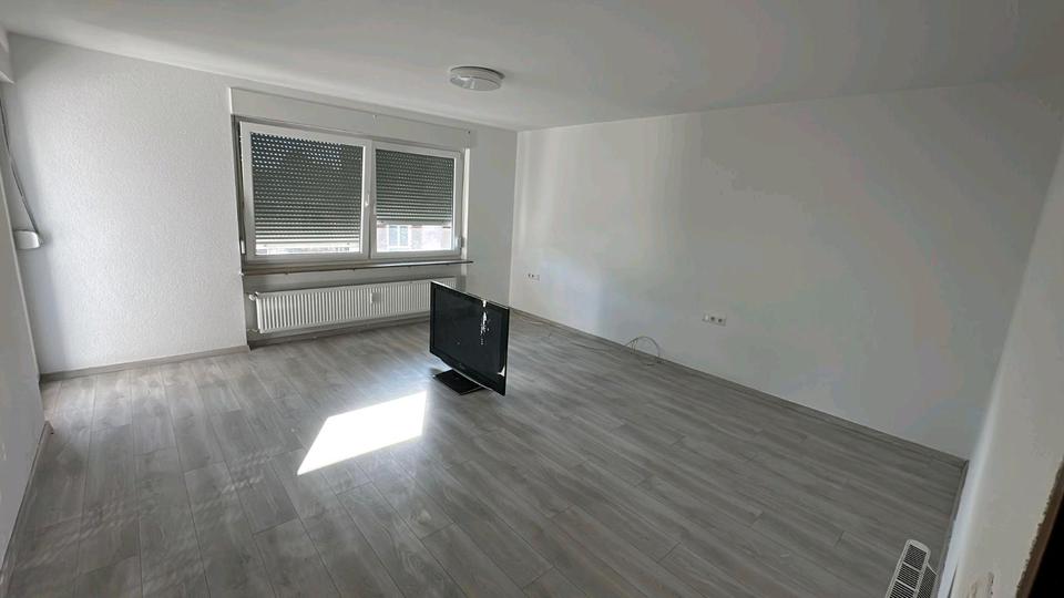 Etagenwohnung Wendlingen am Neckar - 4 Zimmer, 120 m&sup2;, 2.050&euro; | Angebot:26012946