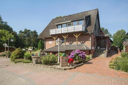 Wohnen auf Zeit Rosengarten - 18 Zimmer, 600 m&sup2;, 40&euro; | Angebot:25214524