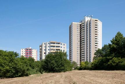 Weitblick: Helle 3 Zimmerwohnung mit Balkon zimmer