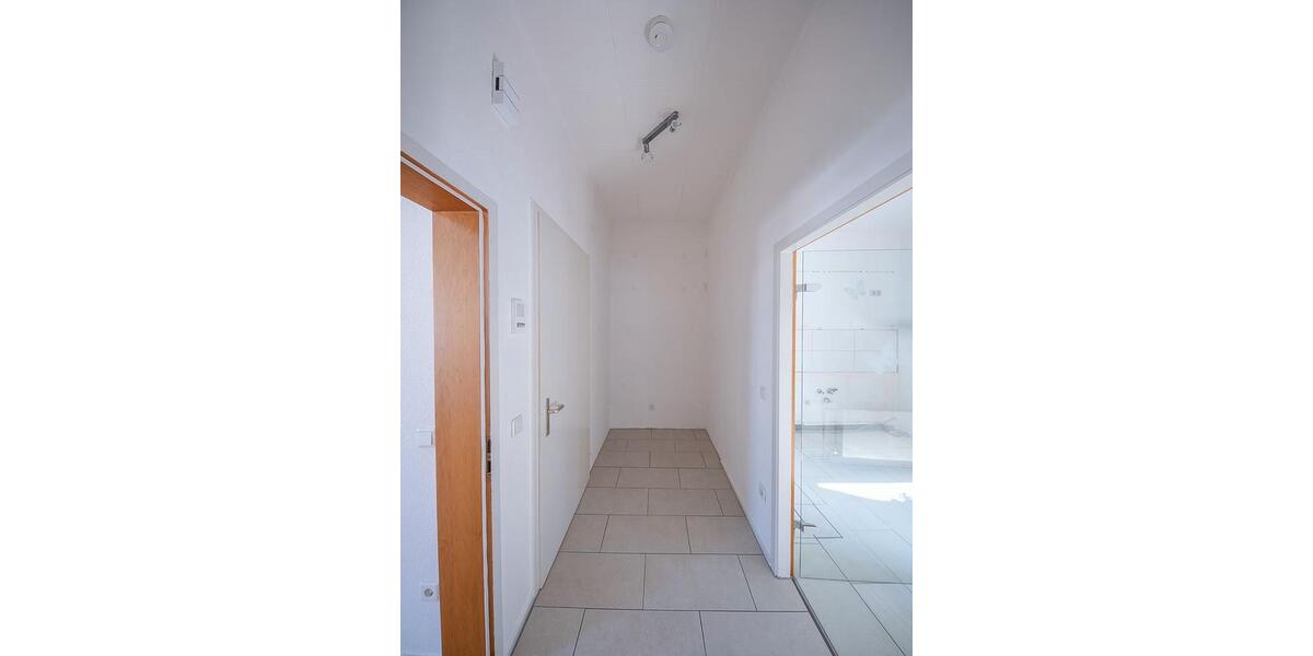Hochparterre Remscheid Reinshagen - 3 Zimmer, 71 m&sup2;, 490&euro; | Angebot:26538325