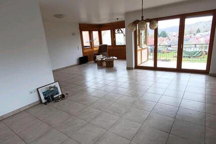 Wohnung Haßmersheim - 3.5 Zimmer, 118 m&sup2;, 1.200&euro; | Angebot:26438204