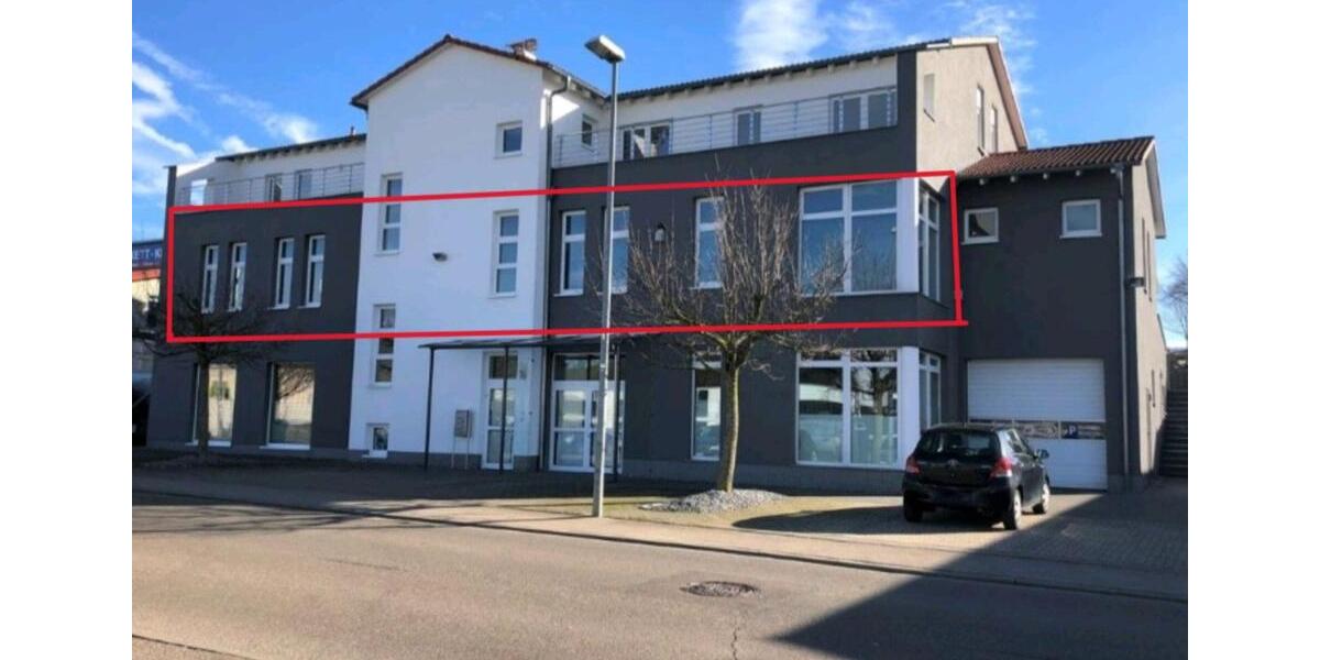 Büro-Praxisfläche im Obergeschoss - ideal auch als Showroom - in Essingen zu vermieten zimmer