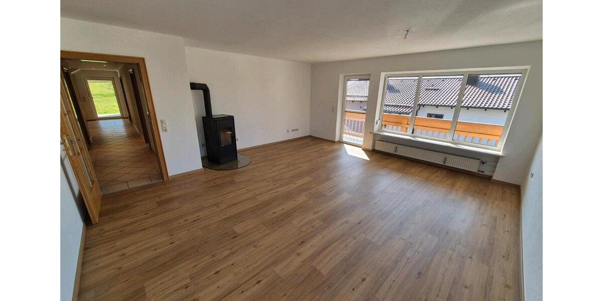 Erdgeschoßwohnung Bad Griesbach im Rottal - 3 Zimmer, 130 m&sup2;, 1.150&euro; | Angebot:25992265