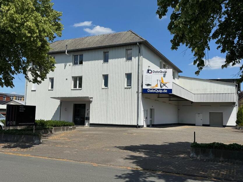 Helle Büros ab 280 € kmpl. möbliert inkl. NK Glasfaseranschluß