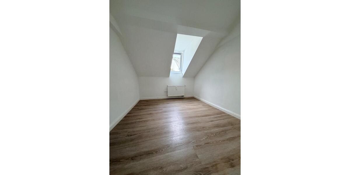 Dachgeschoßwohnung Trier - 3 Zimmer, 55 m&sup2;, 780&euro; | Angebot:26656281