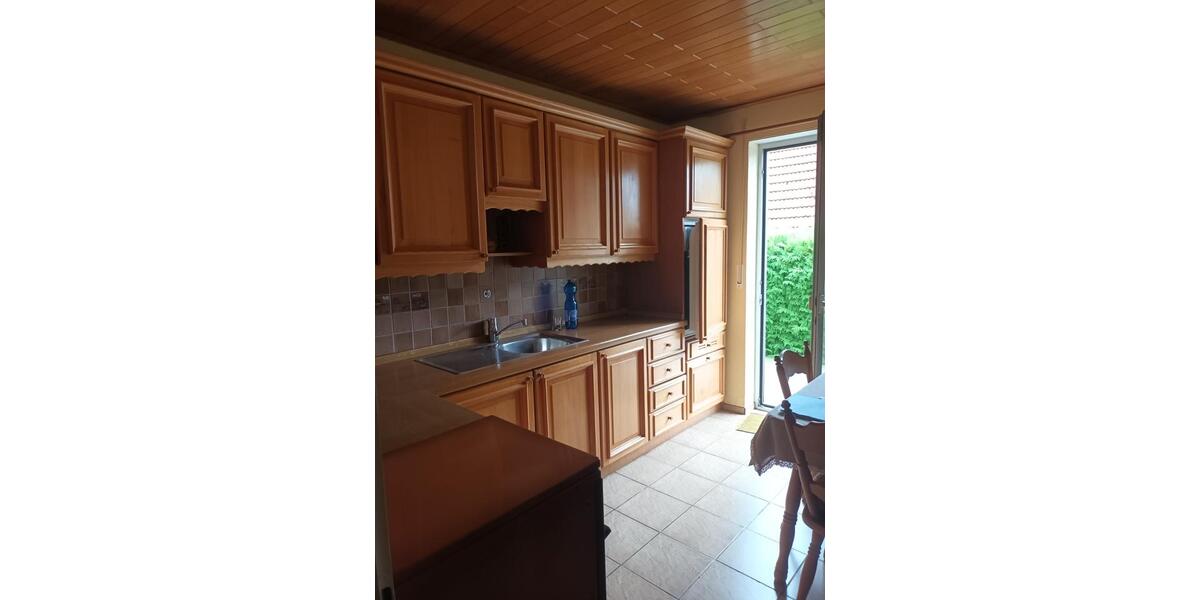 Zimmer oder ganzes Haus für 2 Monate zu mieten 4 zimmer