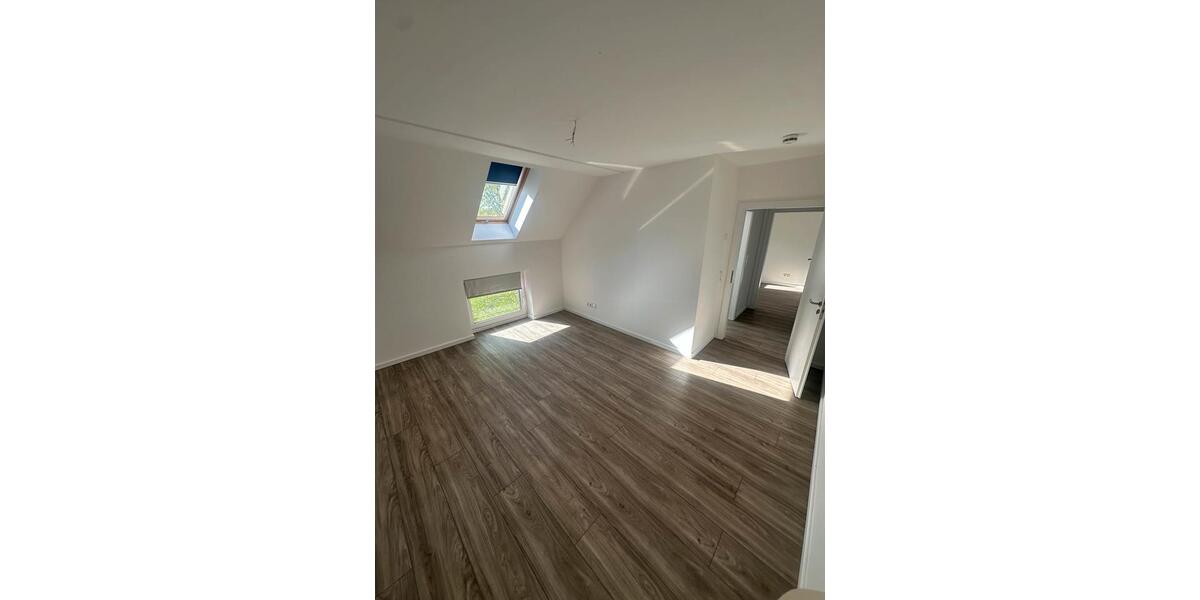 Etagenwohnung Magdeburg Alt Olvenstedt - 3 Zimmer, 90 m&sup2;, 1.000&euro; | Angebot:26463262