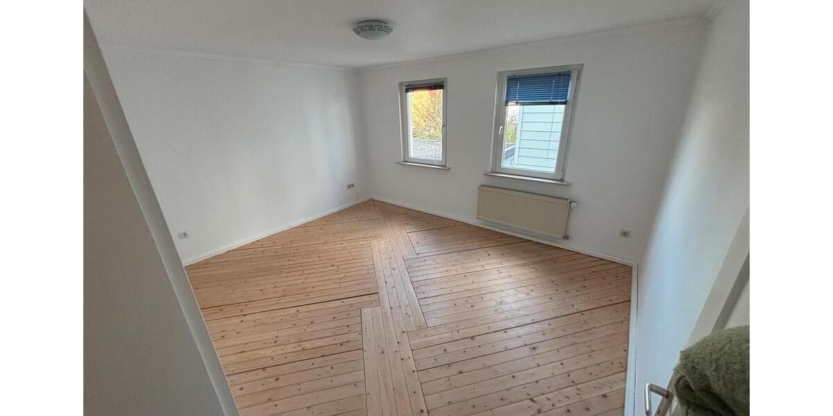 Etagenwohnung Fußgönheim - 2.5 Zimmer, 91 m&sup2;, 1.420&euro; | Angebot:25614873