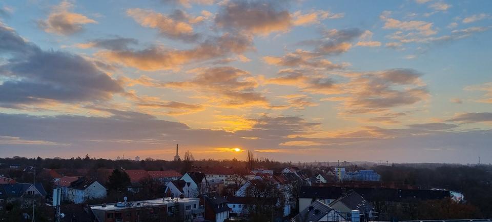 Moderne 2-Zi.-Wohnung mit traumhaften Ausblick und Balkon