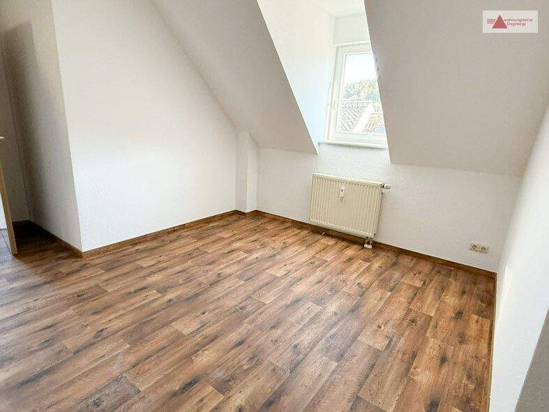Etagenwohnung Annaberg-Buchholz Buchholz - 4 Zimmer, 90 m&sup2;, 495&euro; | Angebot:25688231