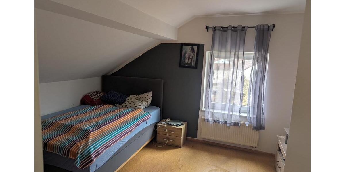 Dachgeschoßwohnung Simbach - 2 Zimmer, 50 m&sup2;, 600&euro; | Angebot:26573280