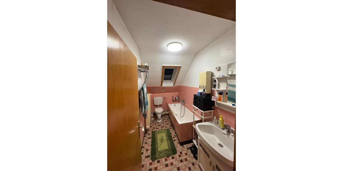 Etagenwohnung Sankt Ingbert - 3 Zimmer, 70 m&sup2;, 700&euro; | Angebot:25058130