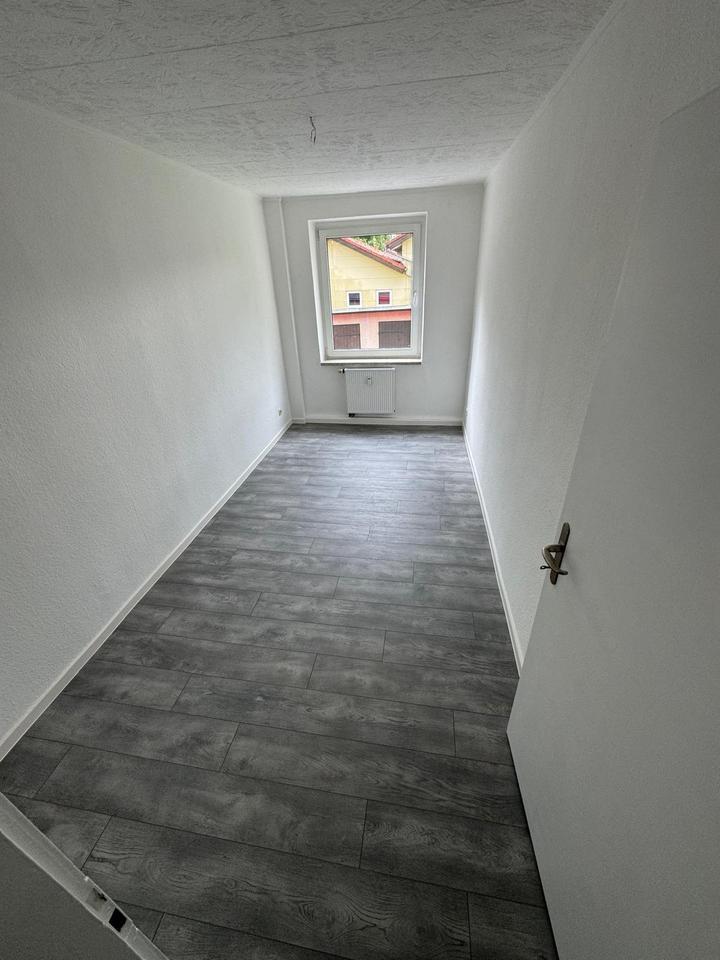 frisch renovierte 3-Raum Wohnung in Mönchenholzhausen