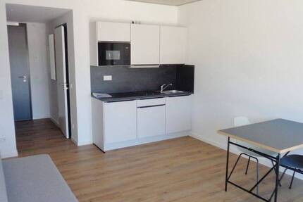 Studenten-Einzel-Apartment Nähe FH!! Design-Möbel, Einbauküche, Duschbad, Aufzug