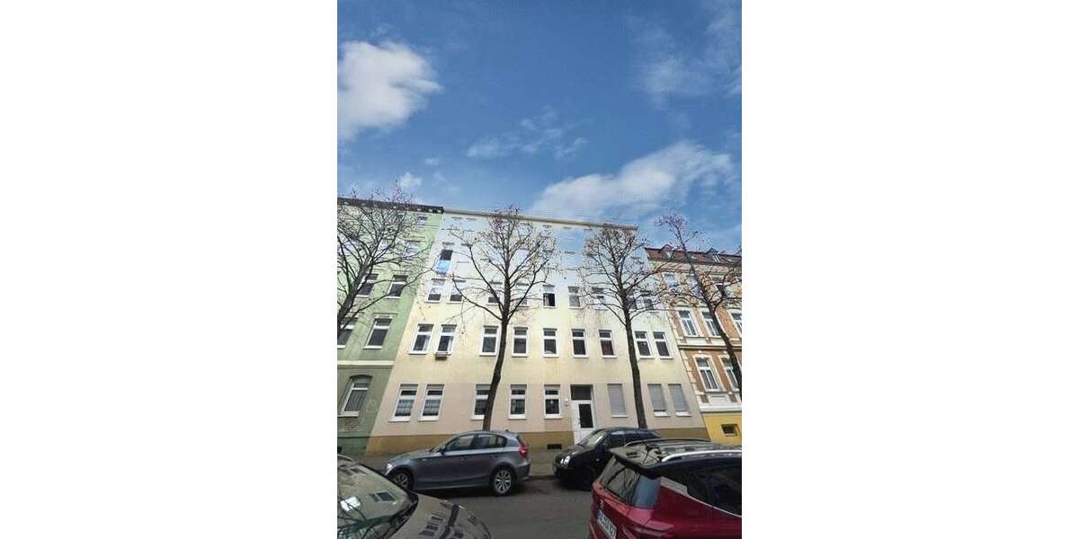 Etagenwohnung Halle Südliche Innenstadt - 4 Zimmer, 105 m&sup2;, 750&euro; | Angebot:27231226