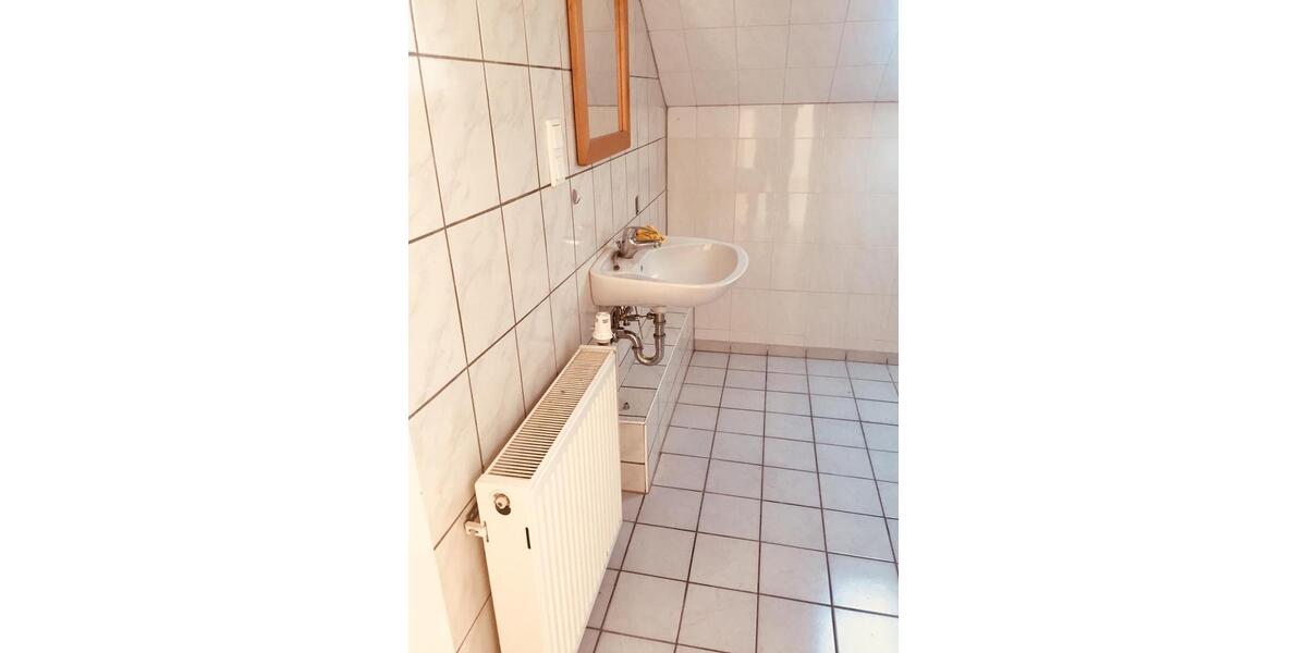 Dachgeschoßwohnung Nienhagen - 2 Zimmer, 45 m&sup2;, 400&euro; | Angebot:25637531