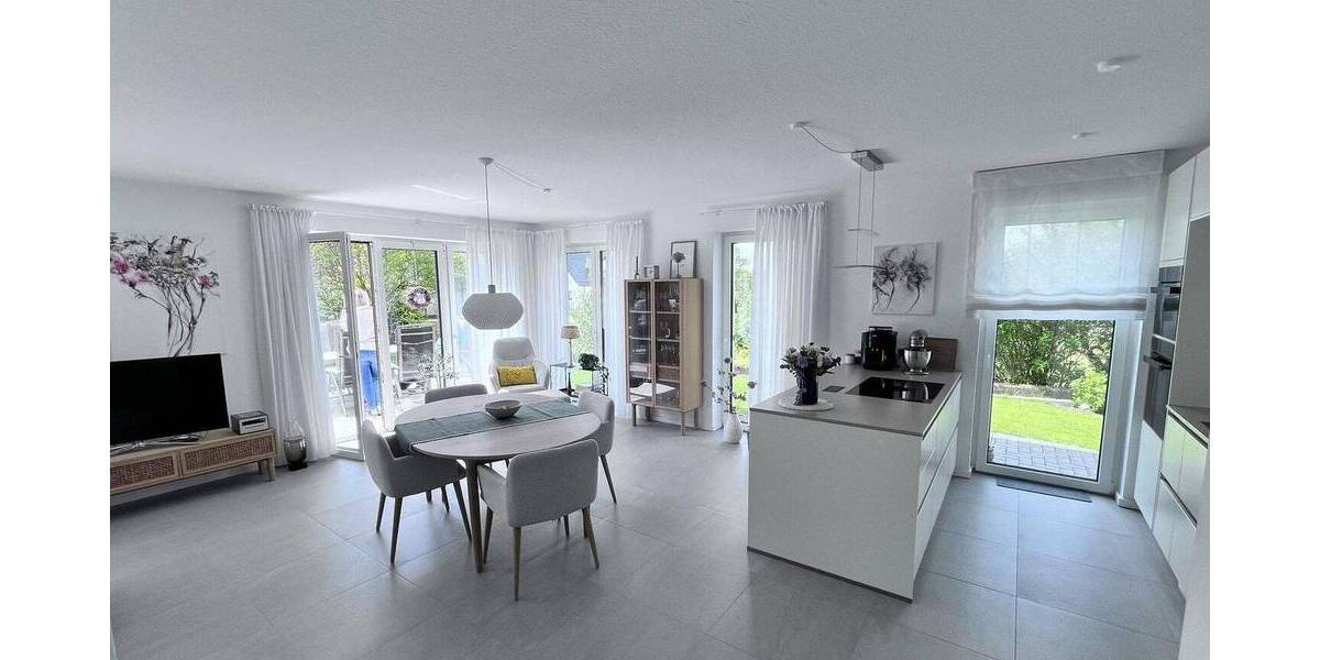 Doppelhaushälfte Detmold Hiddesen - 4 Zimmer, 128 m&sup2;, 1.892&euro; | Angebot:26765364