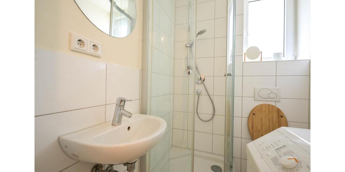 Etagenwohnung Stuttgart Luginsland - 1 Zimmer, 27 m&sup2;, 594&euro; | Angebot:26615970