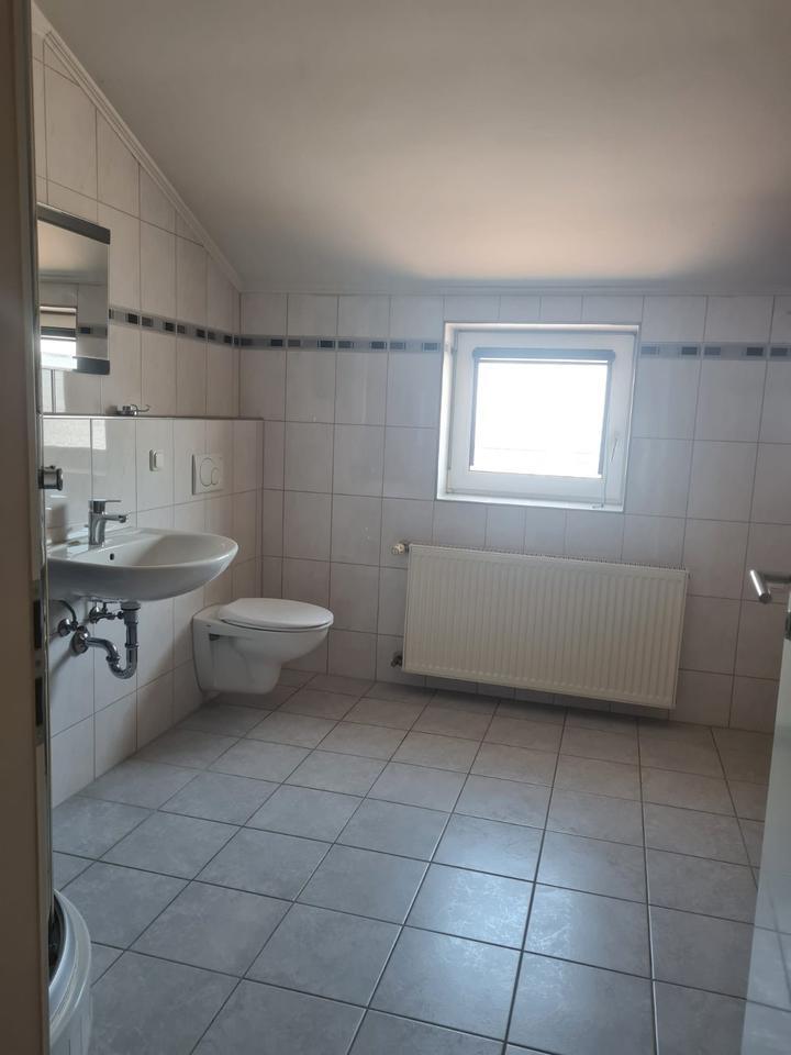 Direkt in Wölfersheim. Isolierte Dachgeschoss WH