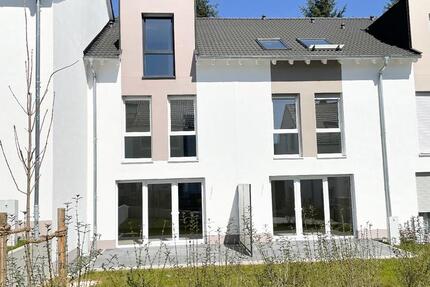 Haus Bad Endbach - 5 Zimmer, 153 m&sup2;, 1.190&euro; | Angebot:21190526