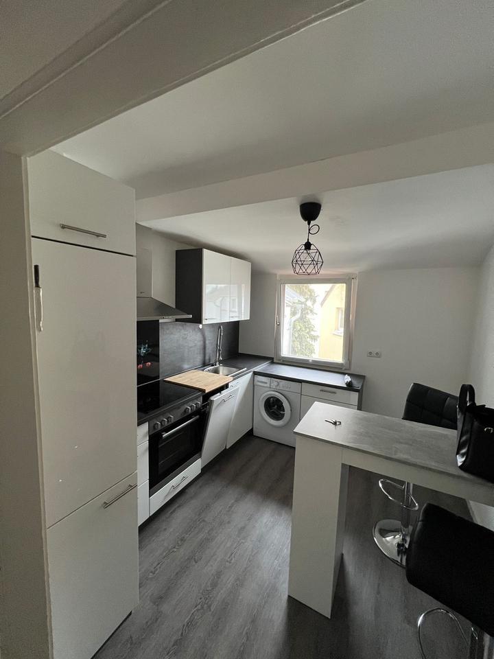 3 Zimmer, Küche, Bad mit Balkon in Worms-Neuhausen zimmer