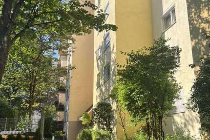 Wohnung Augsburg Antonsviertel - 2 Zimmer, 73 m&sup2;, 925&euro; | Angebot:26991335